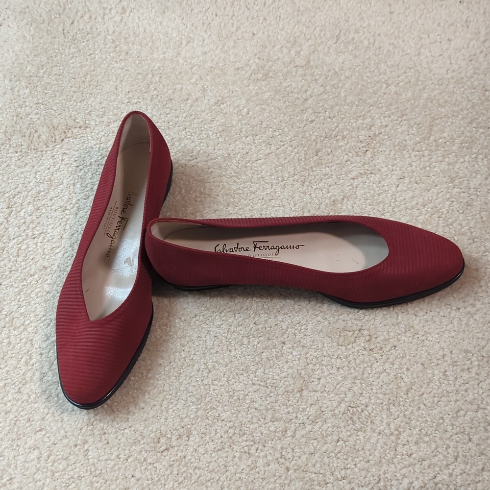Soft Red Suede Ferragamo Flats - Picture 3 of 5